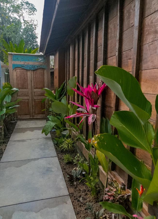 Benisari Batik Garden Cottage Убуд Экстерьер фото
